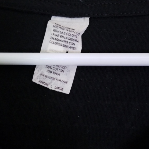 Fitted Tshirt - Picture 2 of 2